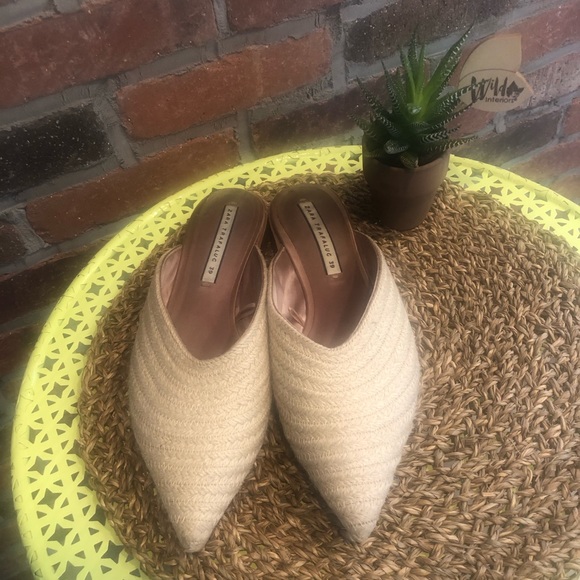 ZARA STRAW POINT MULES - Picture 5 of 9